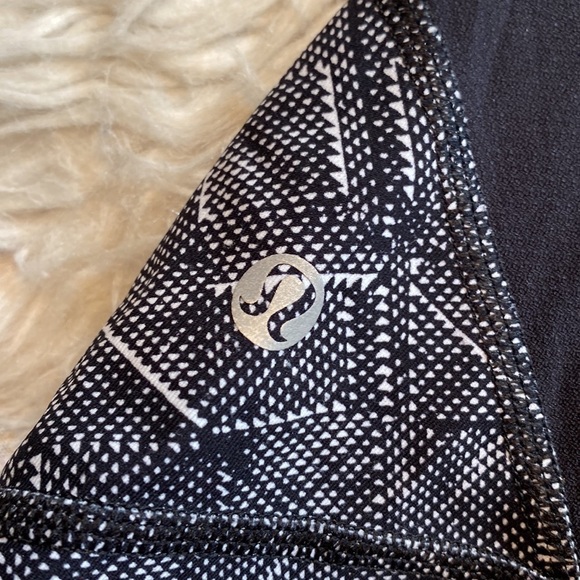 Lululemon Pace Rival Crop in Formation Alpine White Black sz 6 - Picture 11 of 13